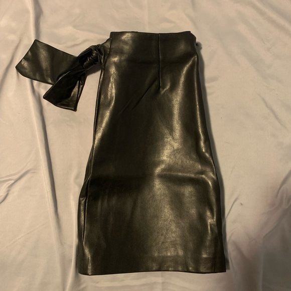 Wilfred Leather Bow Tie Wrap Skirt - Picture 2 of 5
